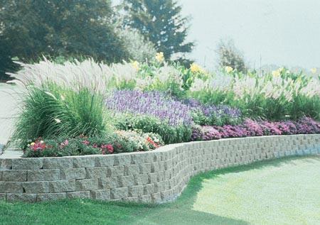 Landscape decorative retaining wall